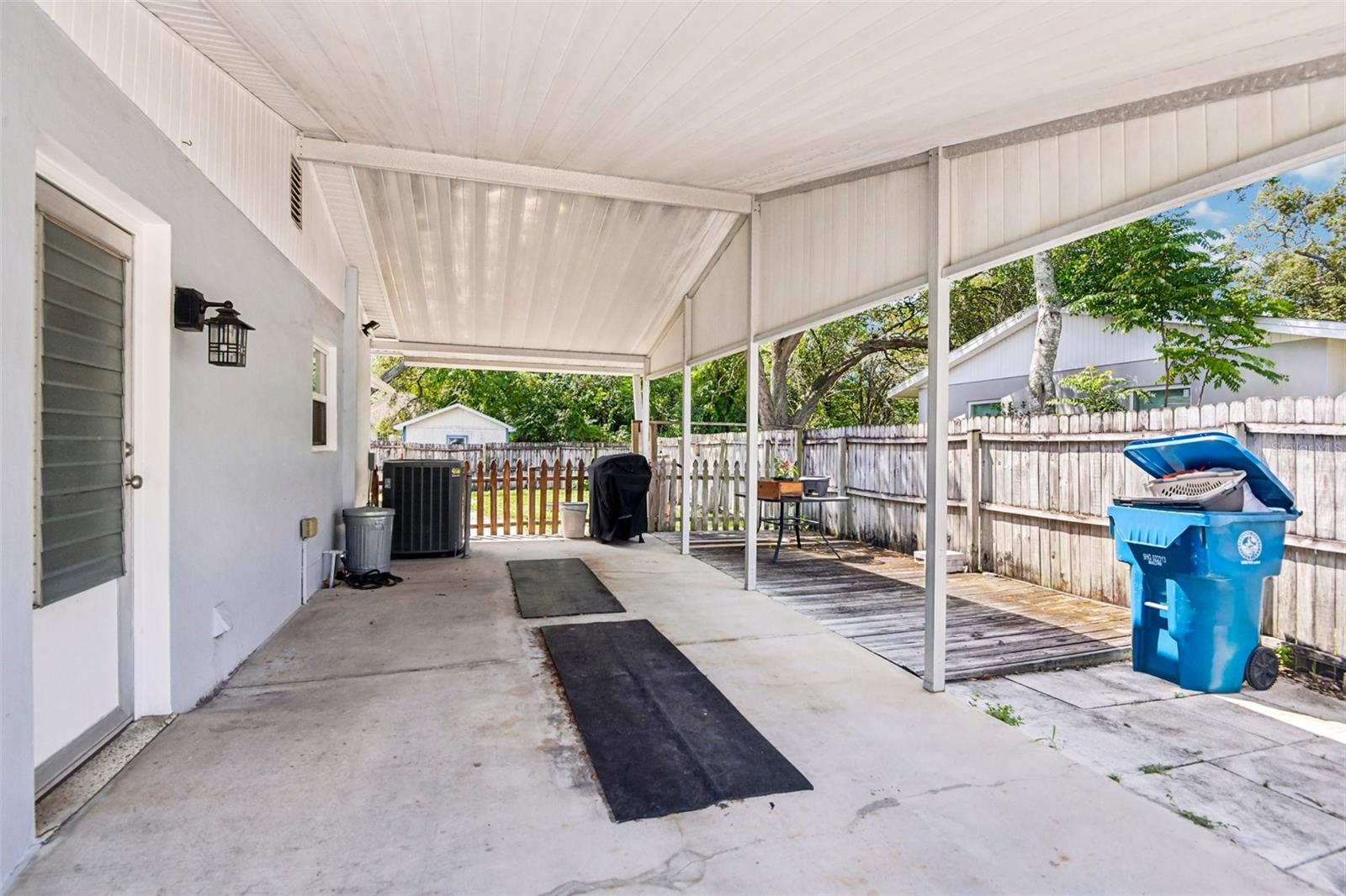 7446 Pinehurst Dr Property Photo 31