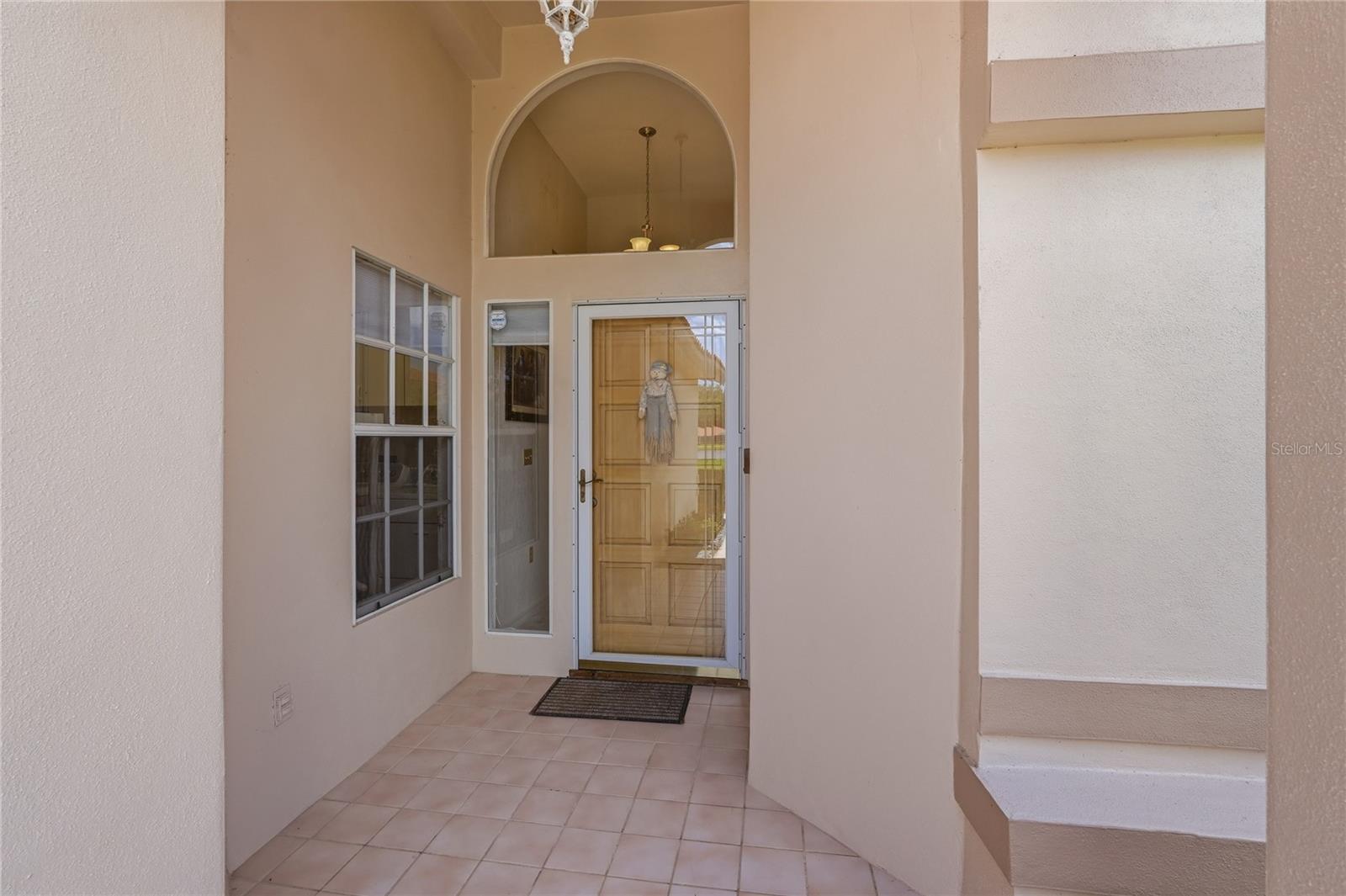 1063 Dartford Dr Property Photo 3