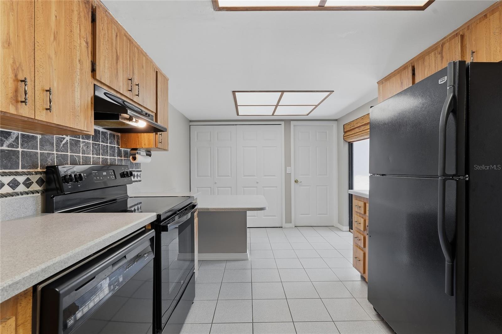 805 Westwind Ln Property Photo 11