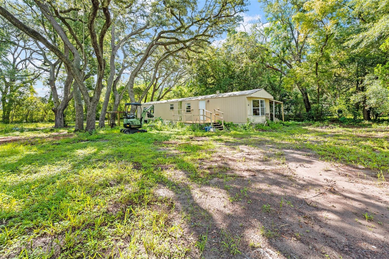 122 ARKAYS AVE