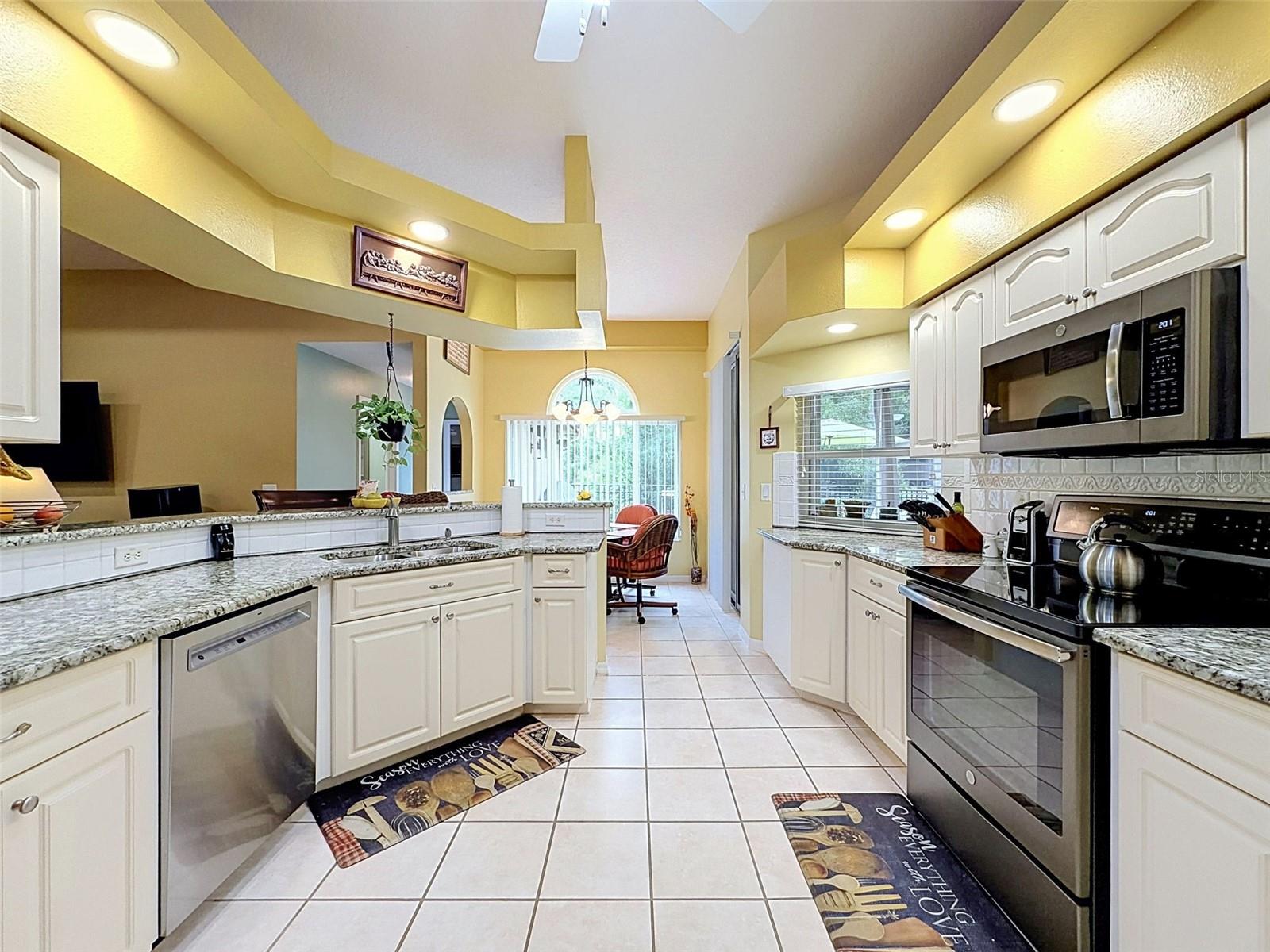 1 Plumbago Dr Property Photo 15