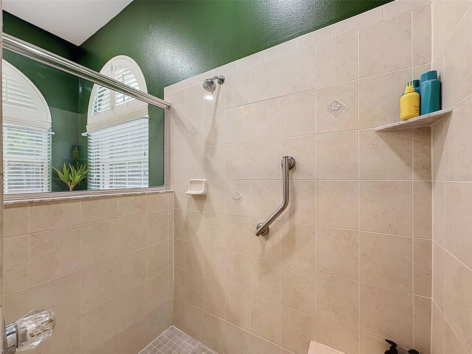 1 Plumbago Dr Property Photo 28