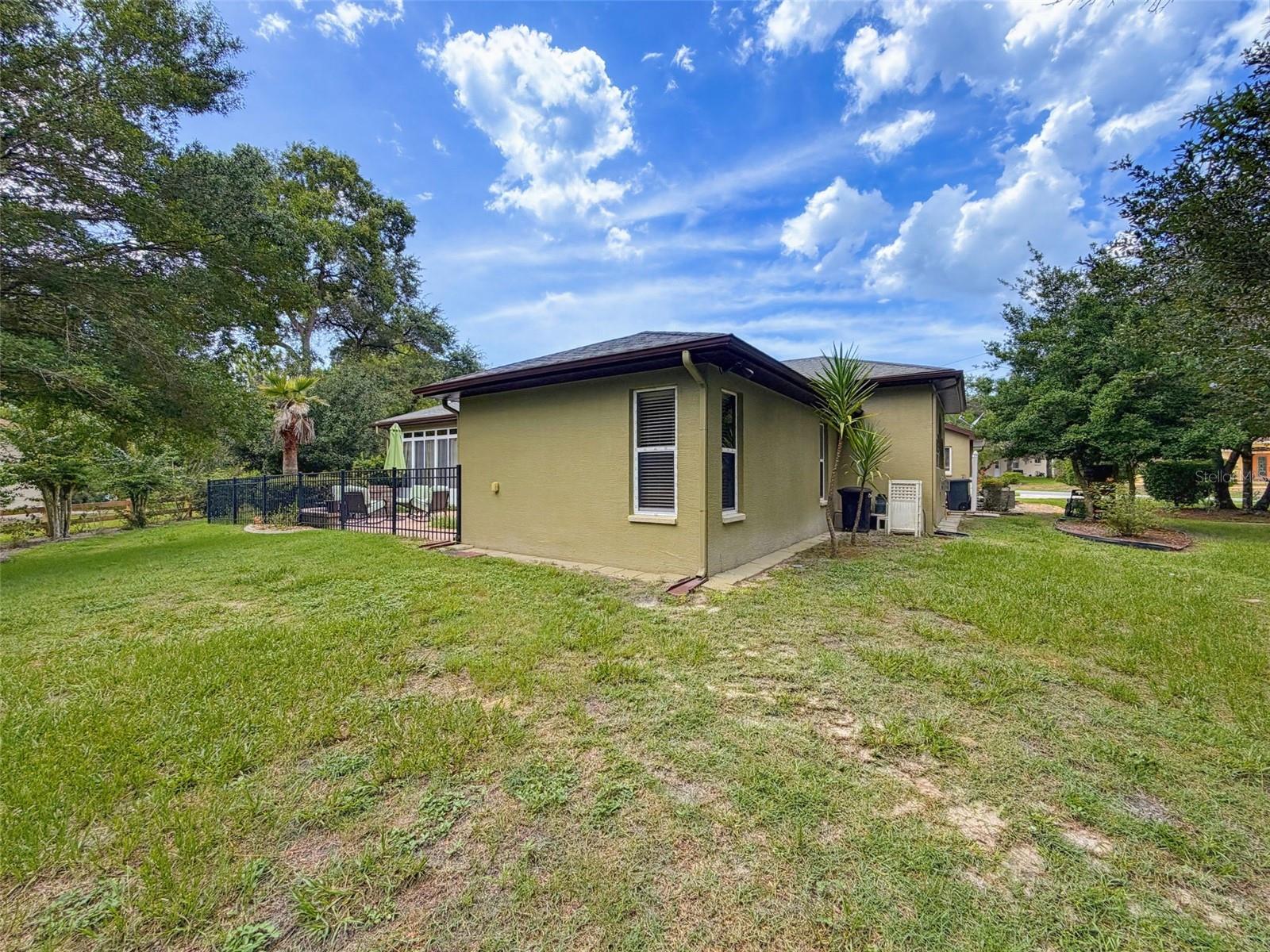 1 Plumbago Dr Property Photo 43
