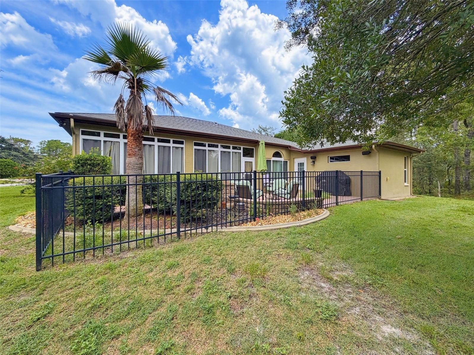 1 Plumbago Dr Property Photo 44
