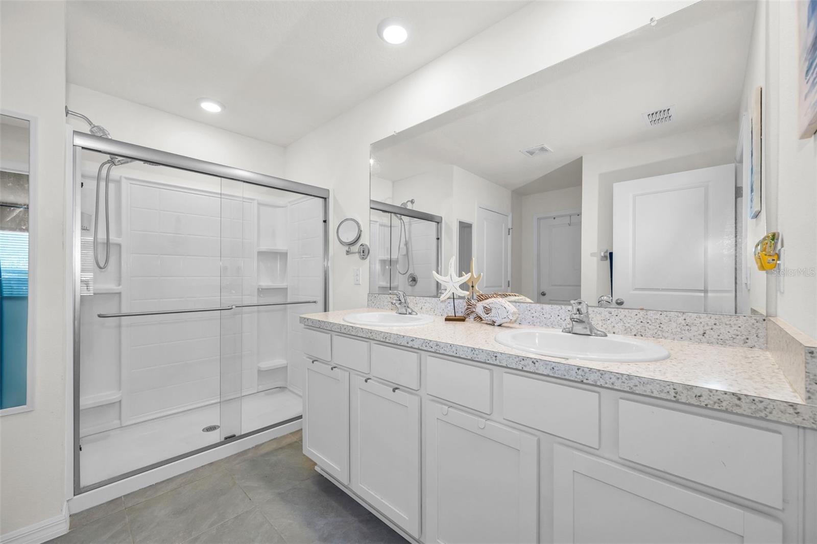 13469 Mylion Way Property Photo 9