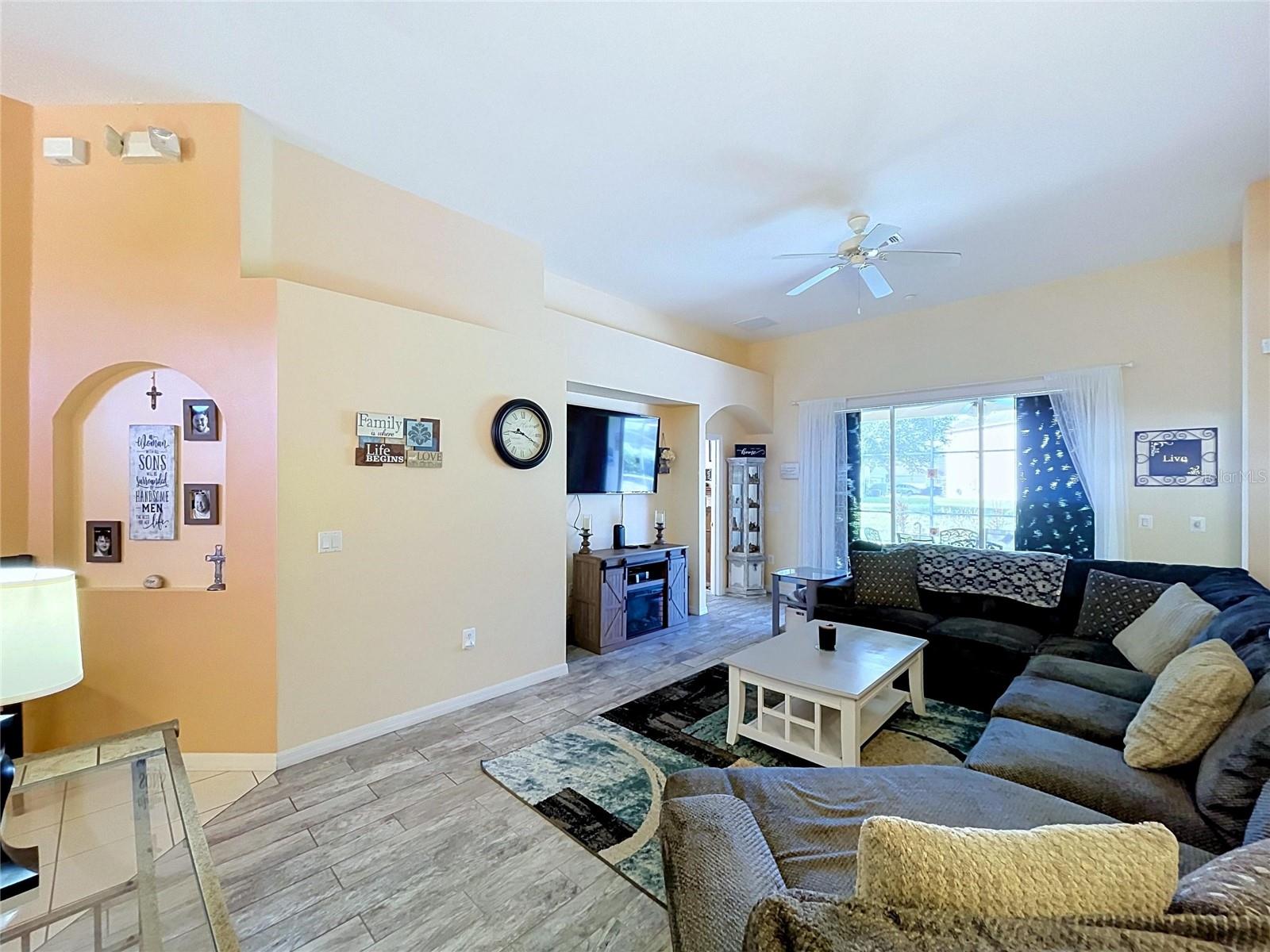 189 Minniehaha Cir Property Photo 18