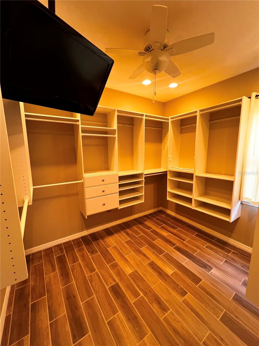 30722 Satinleaf Run Property Photo 17