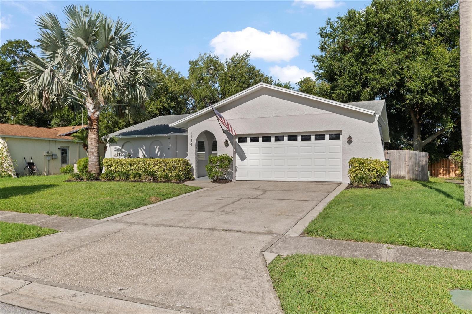 1128 Forbes Trace Property Photo 2