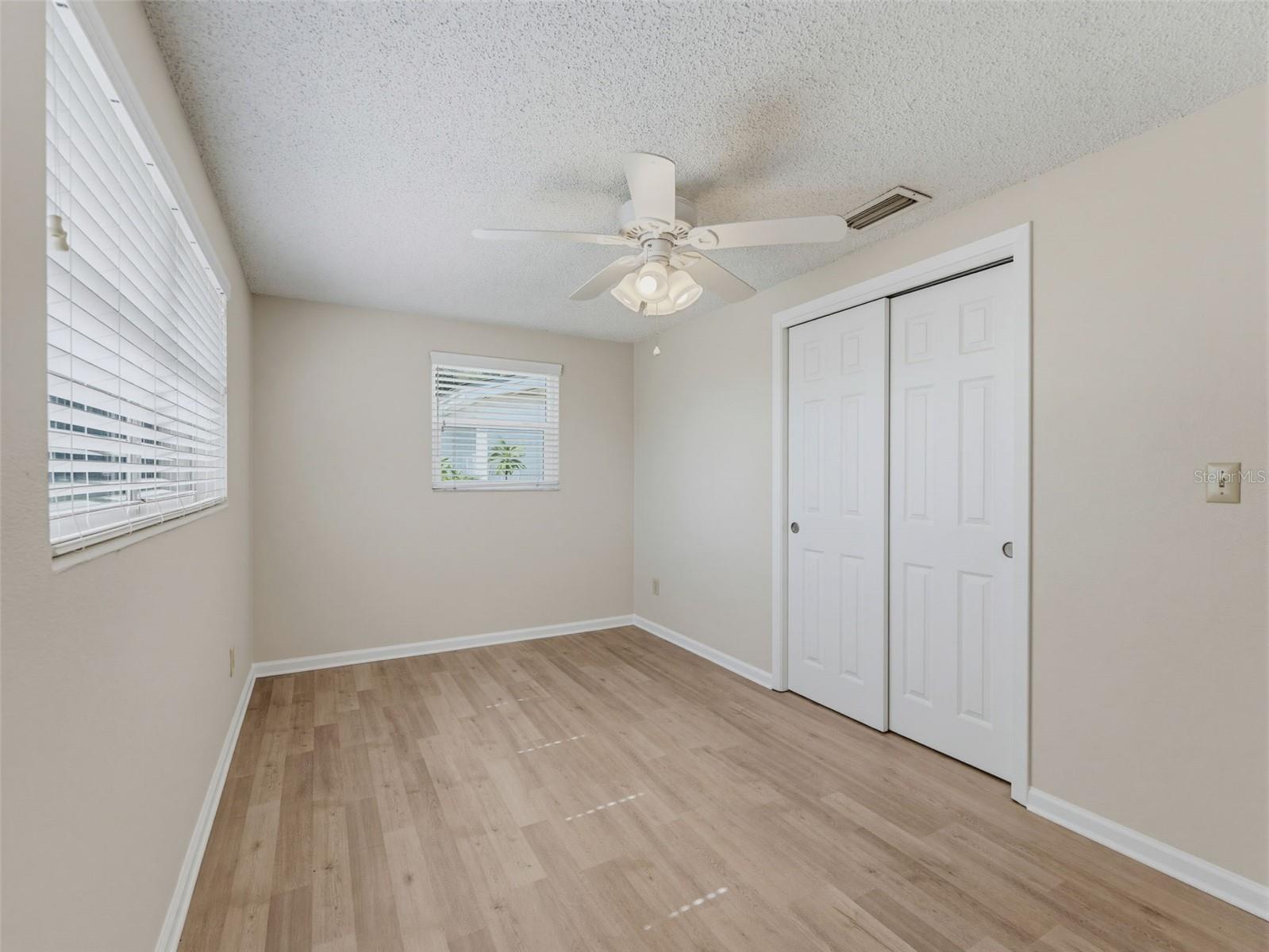 4737 Belfast Dr Property Photo 9