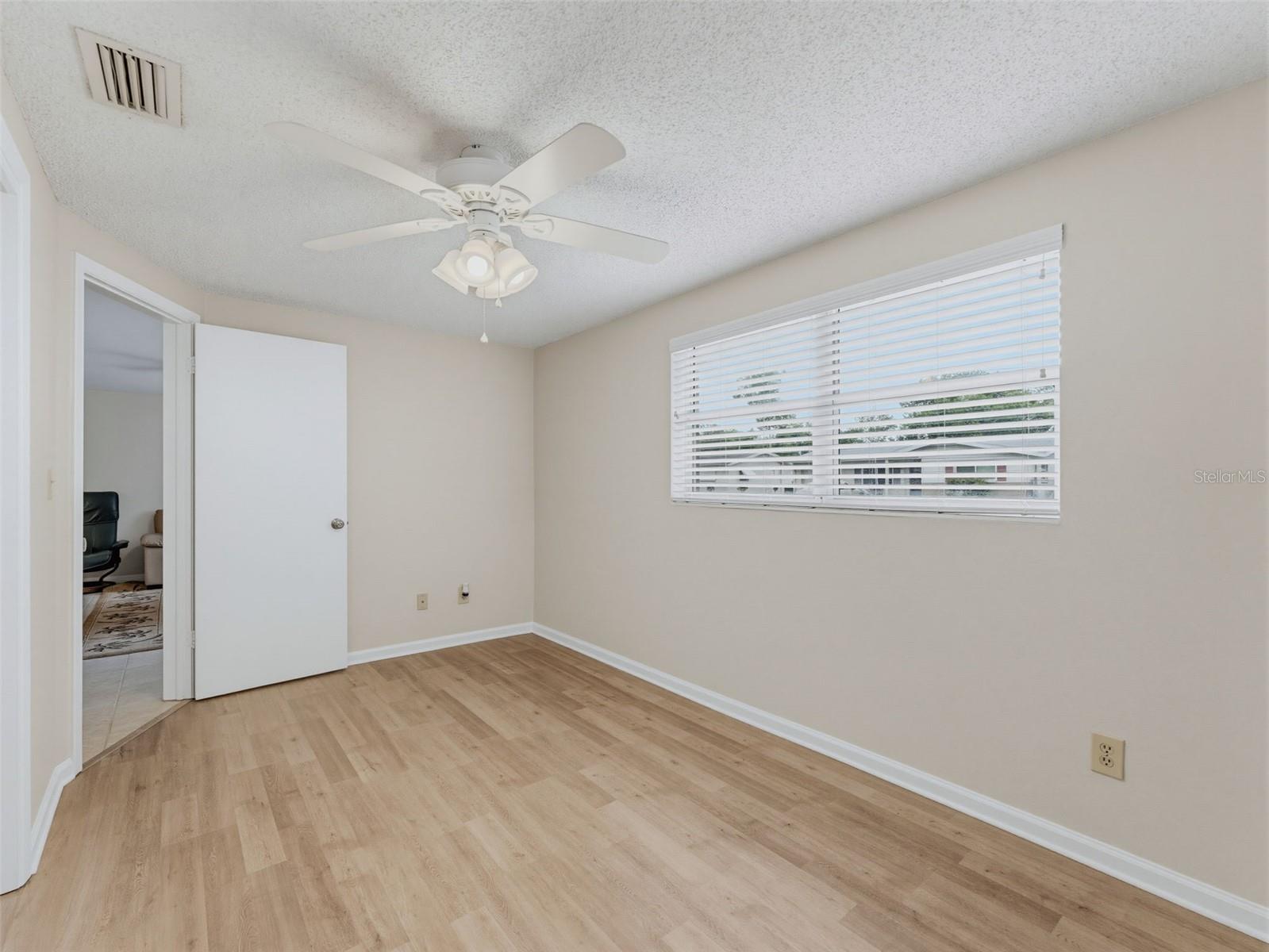 4737 Belfast Dr Property Photo 10