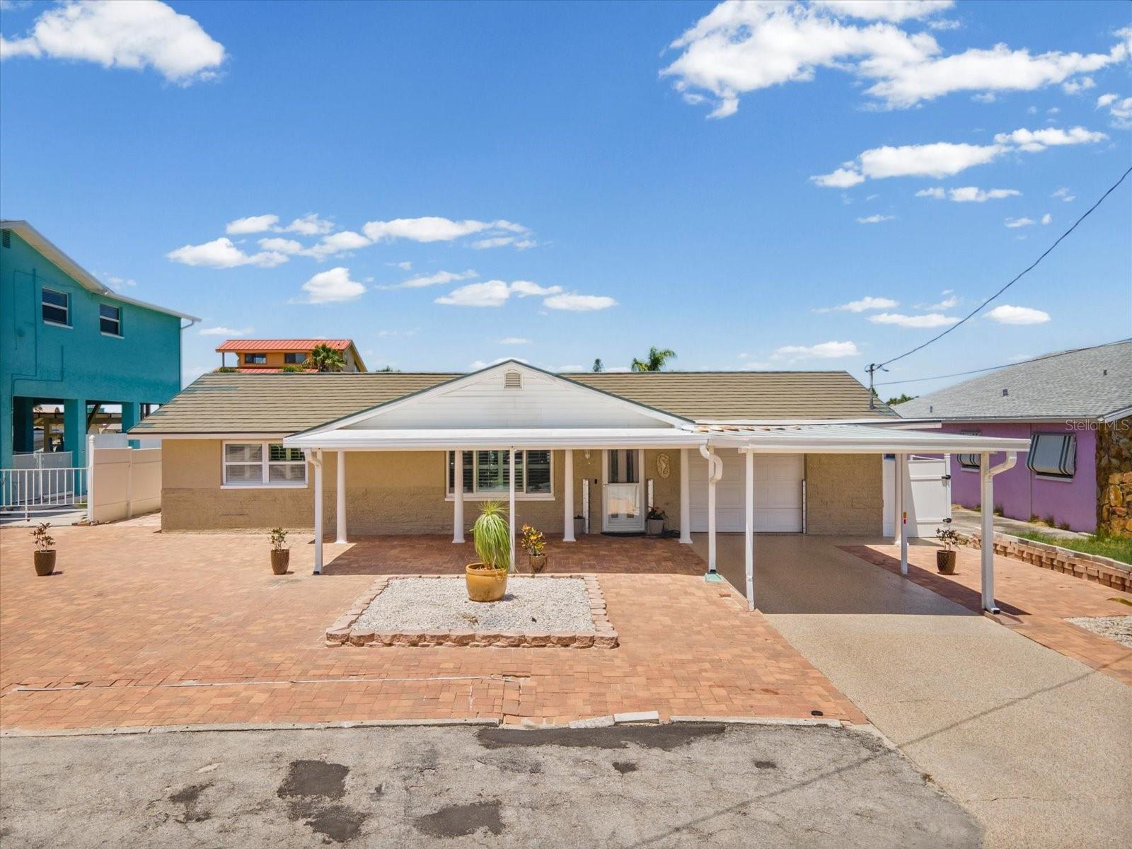 13521 VERONICA DR Property Photo 1
