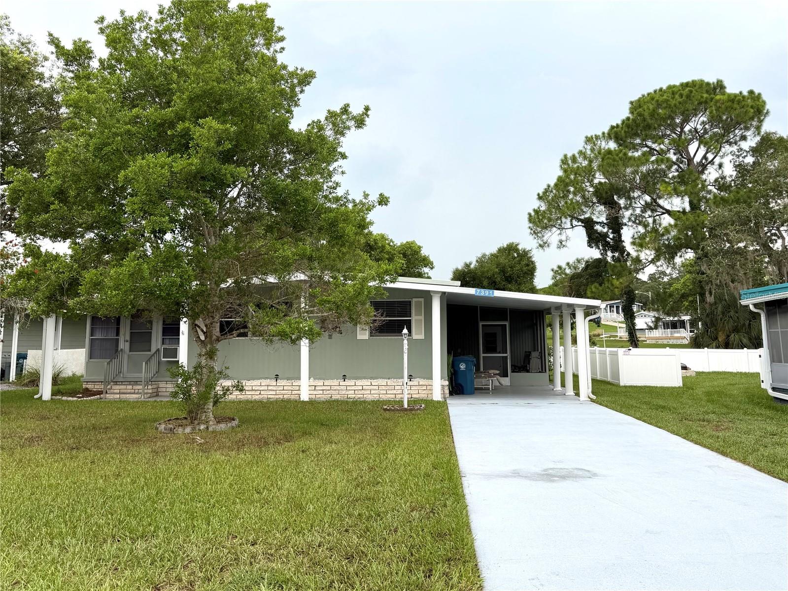 7391 Harlow St Property Photo
