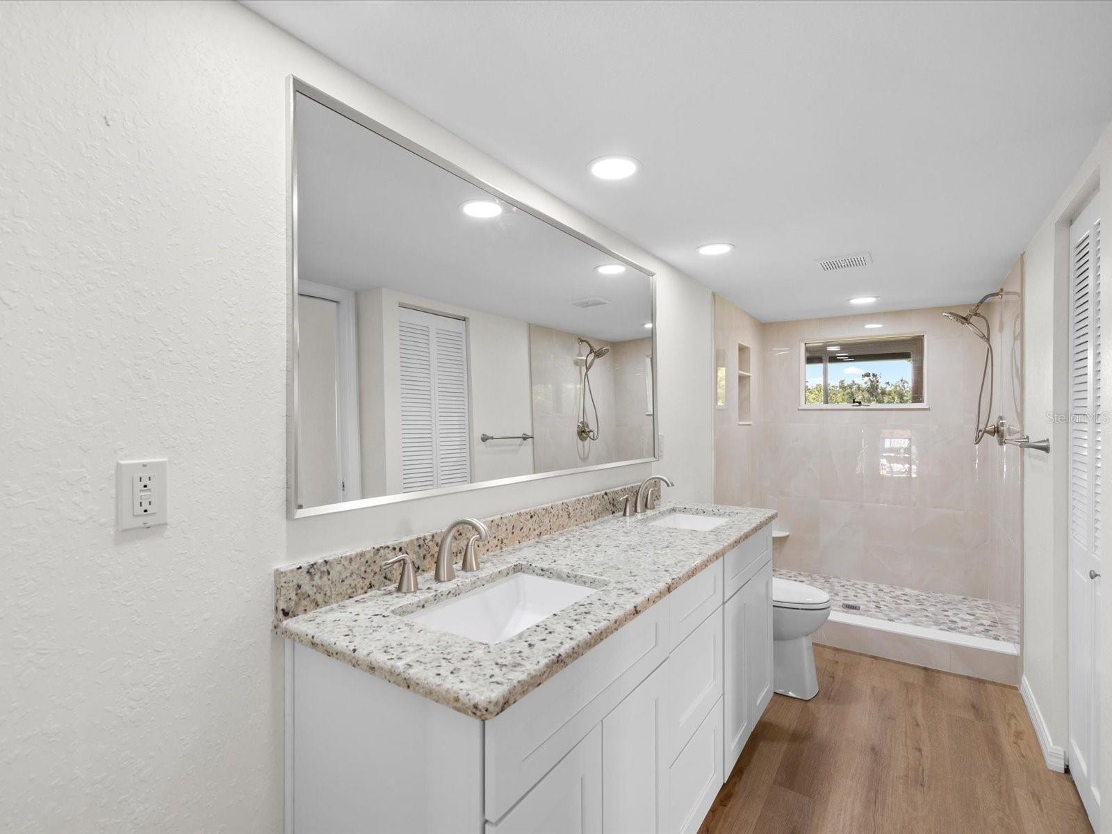 8720 Airway Blvd Property Photo 36