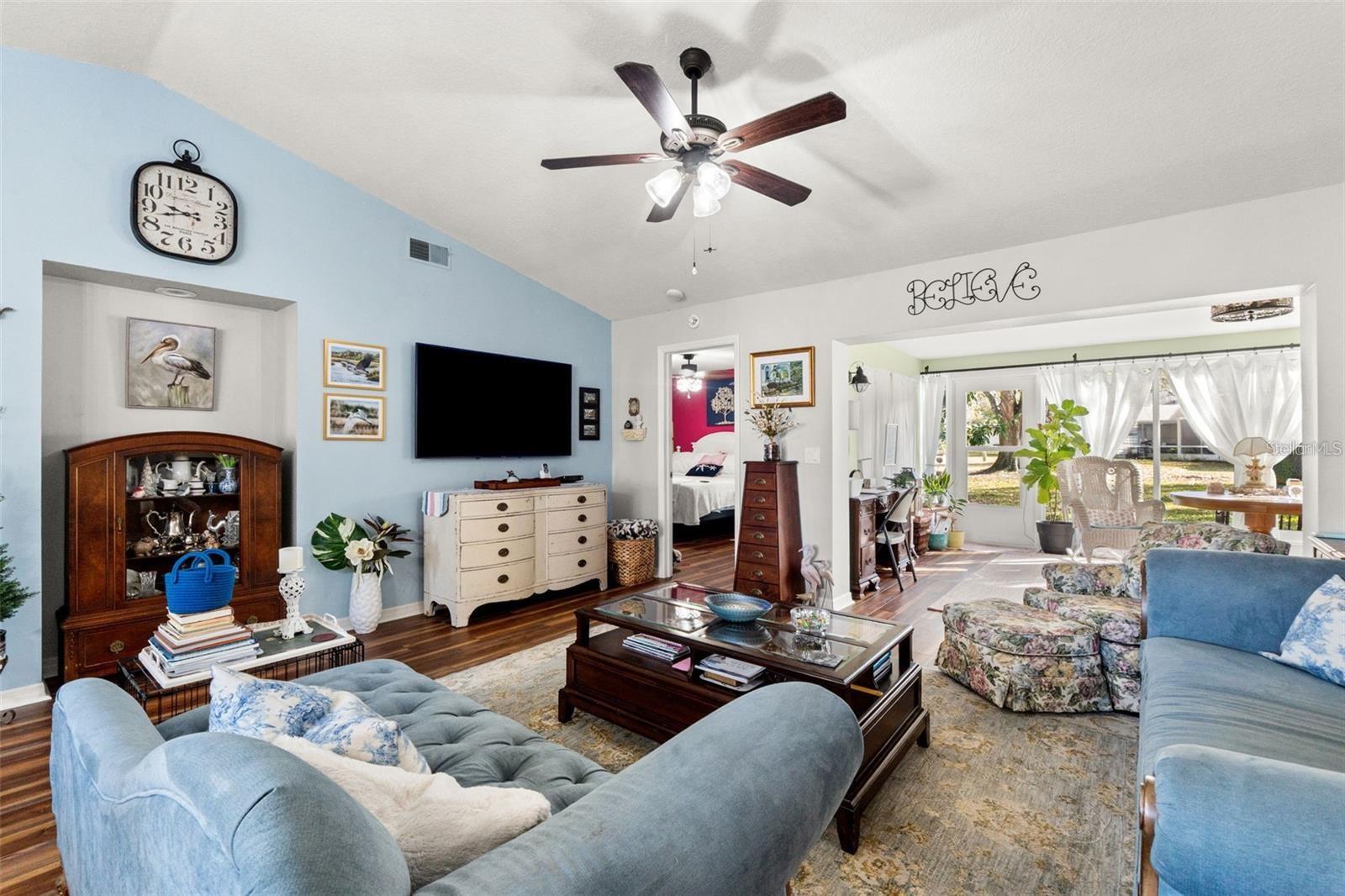 7427 Heather Walk Dr Property Photo 5