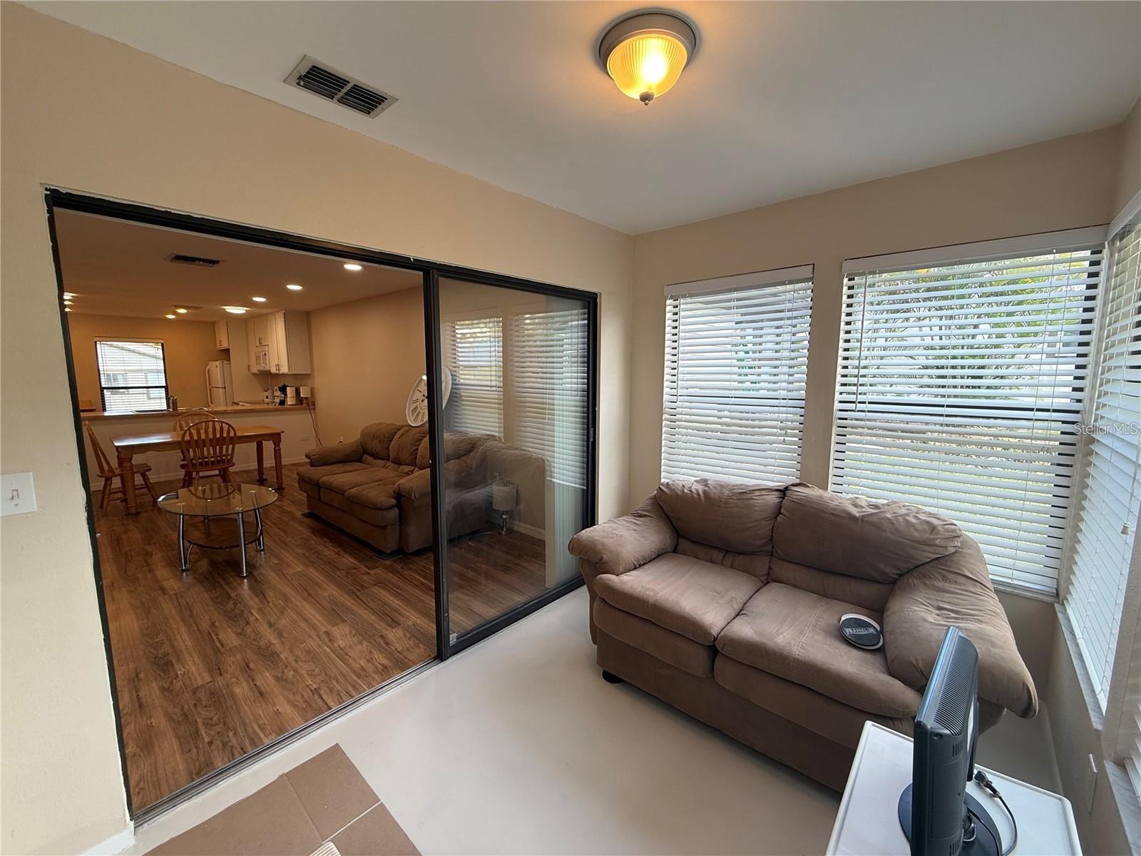 2130 Bancroft Pl #b Property Photo 14