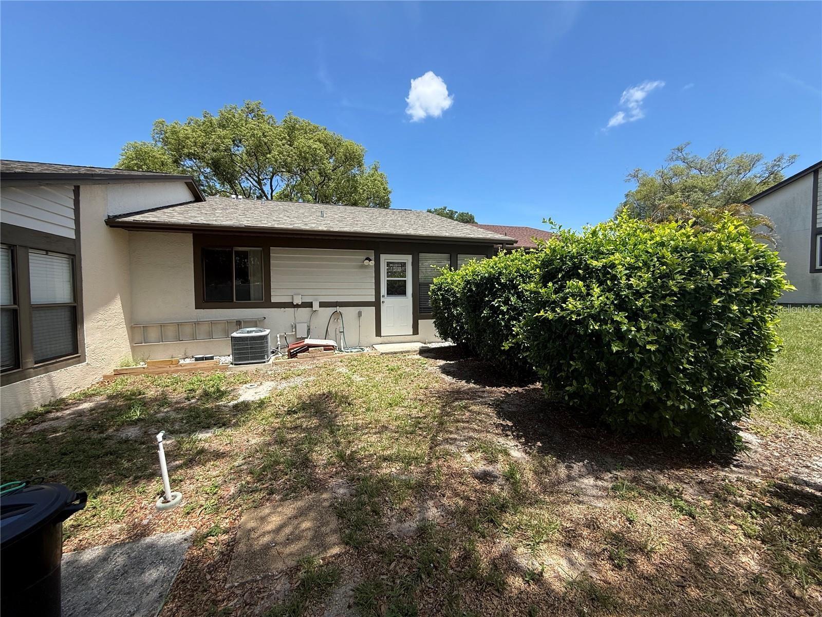 2130 Bancroft Pl #b Property Photo 24
