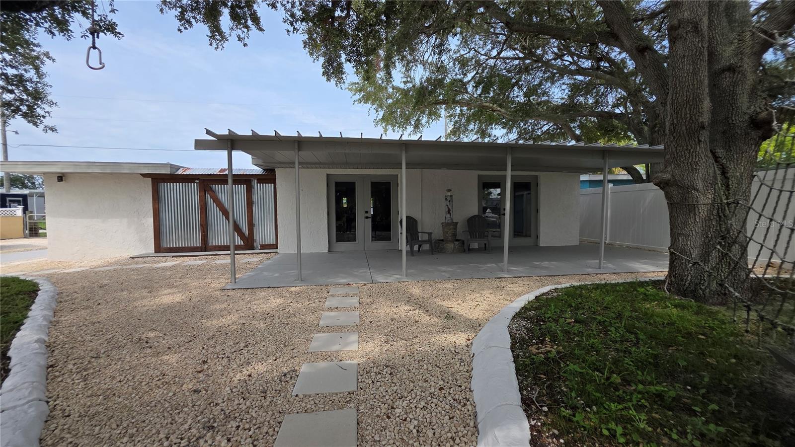 13400 Carol Dr Property Photo 23