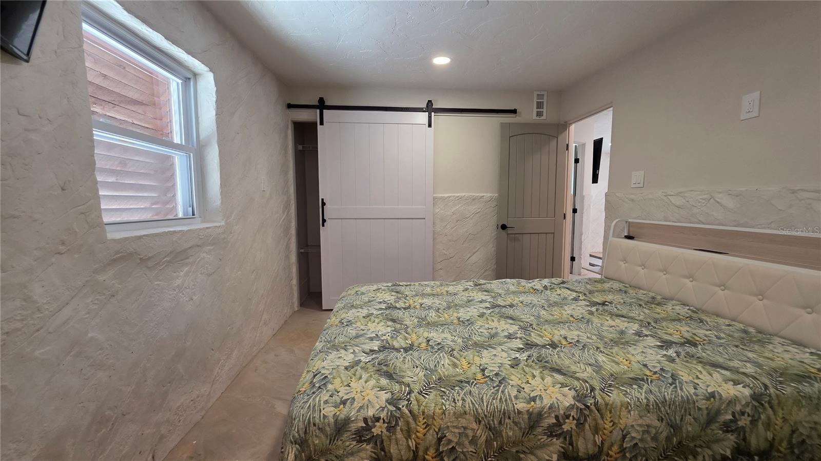 13400 Carol Dr Property Photo 38