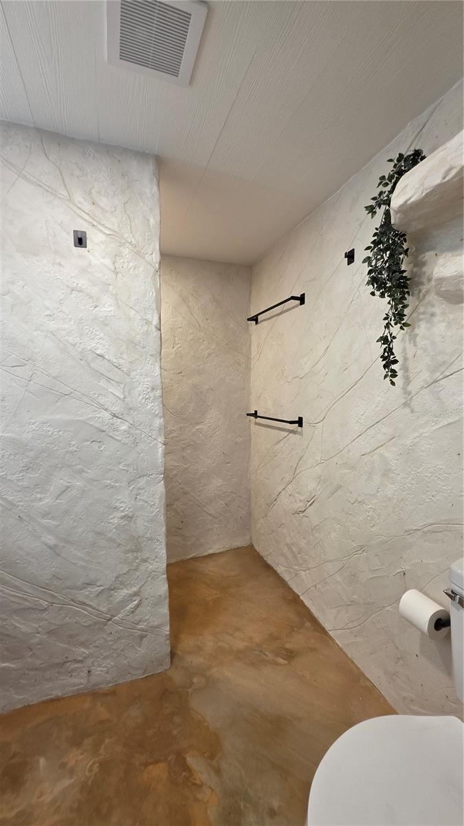 13400 Carol Dr Property Photo 41