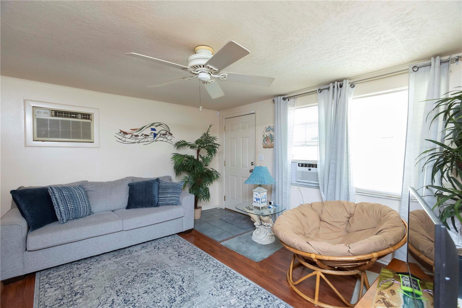 8431 Sunnydale Dr Property Photo 4