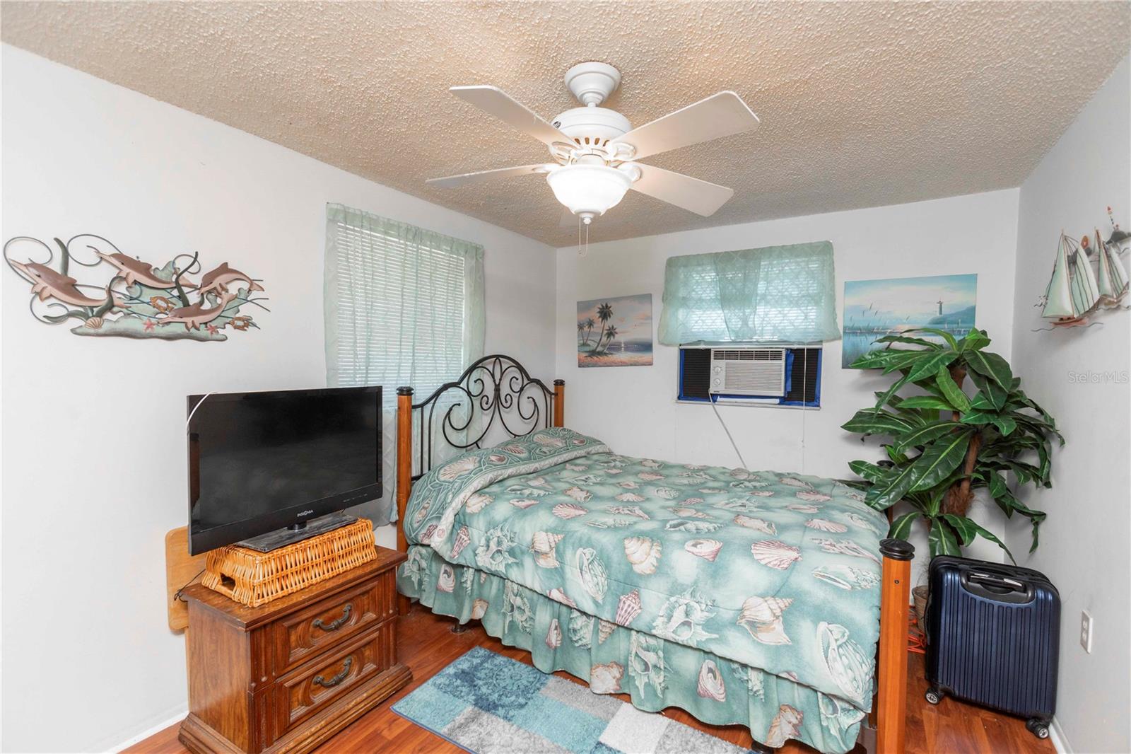 8431 Sunnydale Dr Property Photo 17