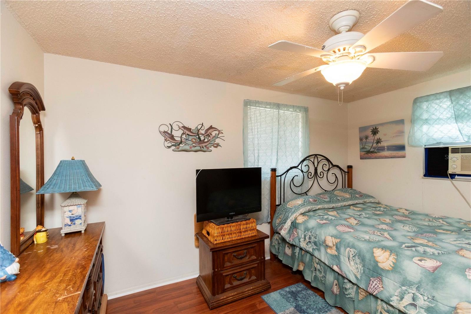 8431 Sunnydale Dr Property Photo 18