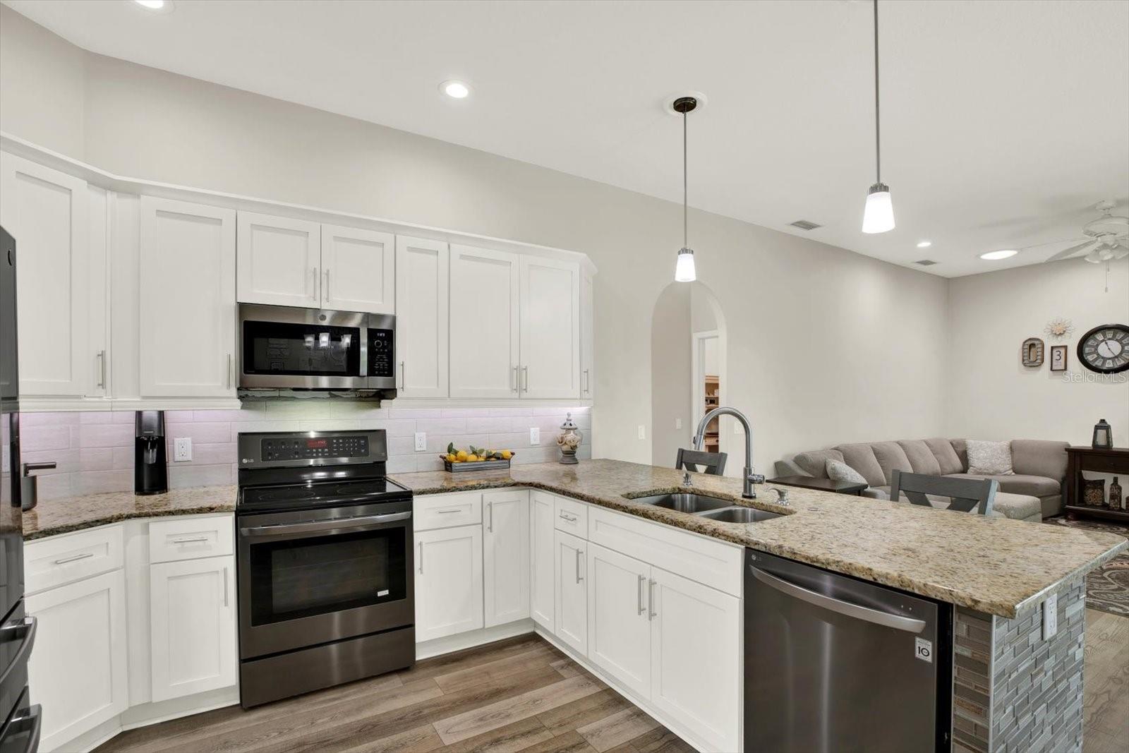 2318 Edelweiss Loop Property Photo 13