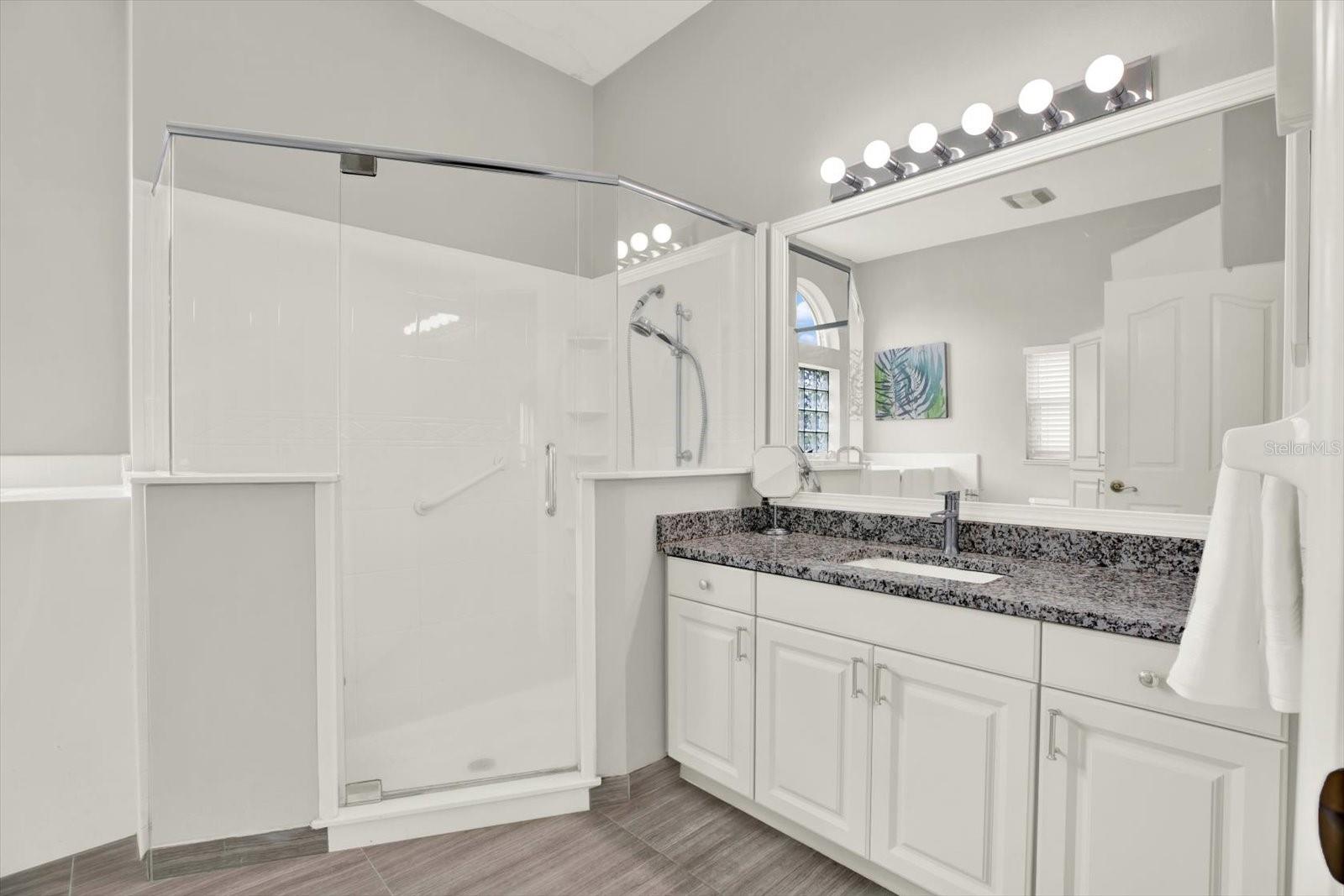 2318 Edelweiss Loop Property Photo 29
