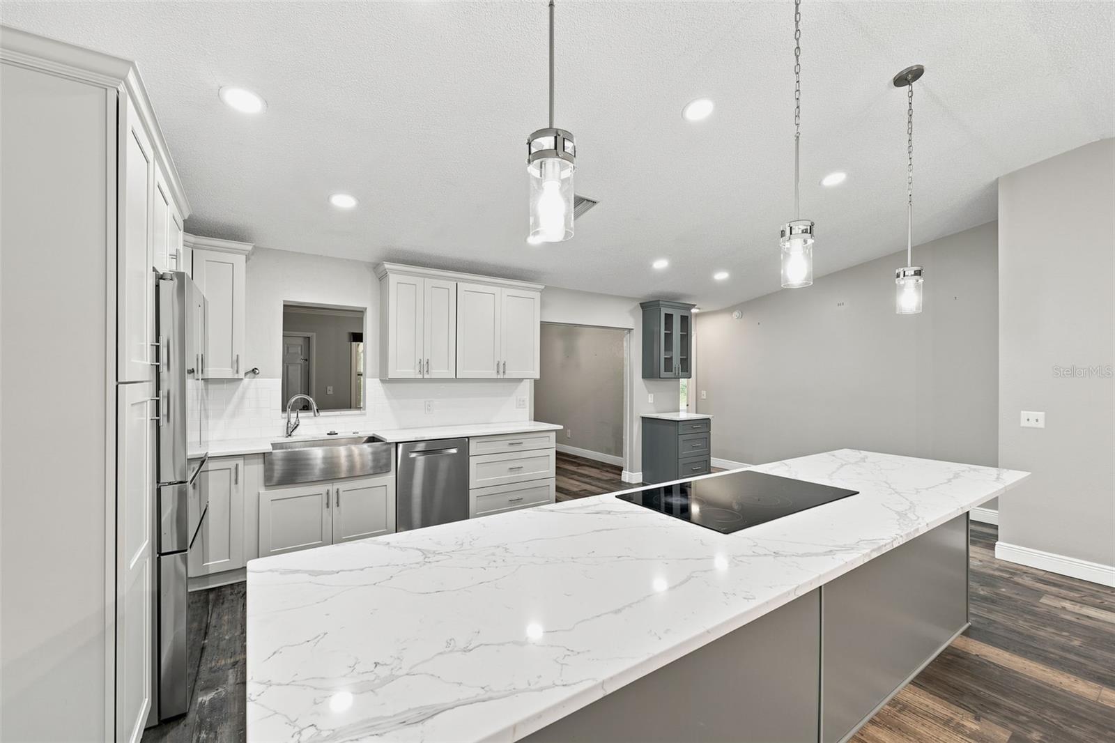16426 Forzando Ave Property Photo 4
