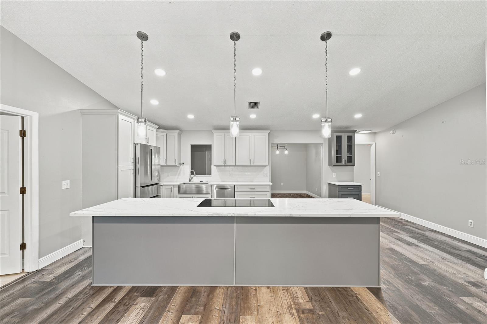 16426 Forzando Ave Property Photo 10