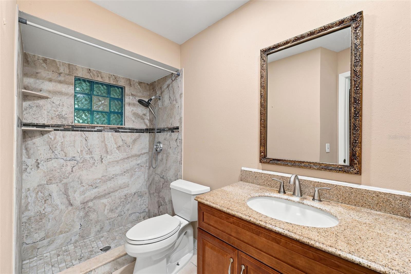 16426 Forzando Ave Property Photo 17