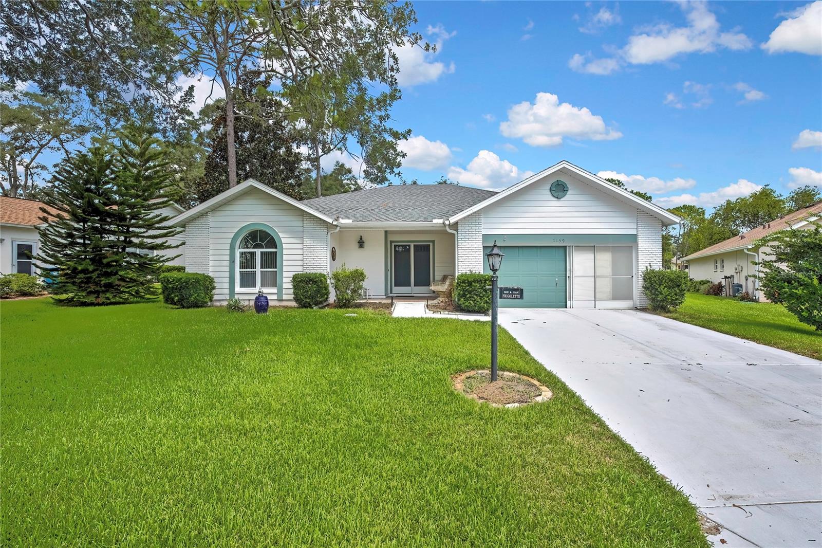 7159 Crown Oaks Dr Property Photo 1