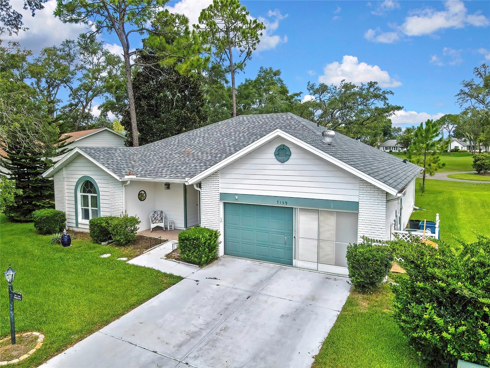 7159 Crown Oaks Dr Property Photo 6