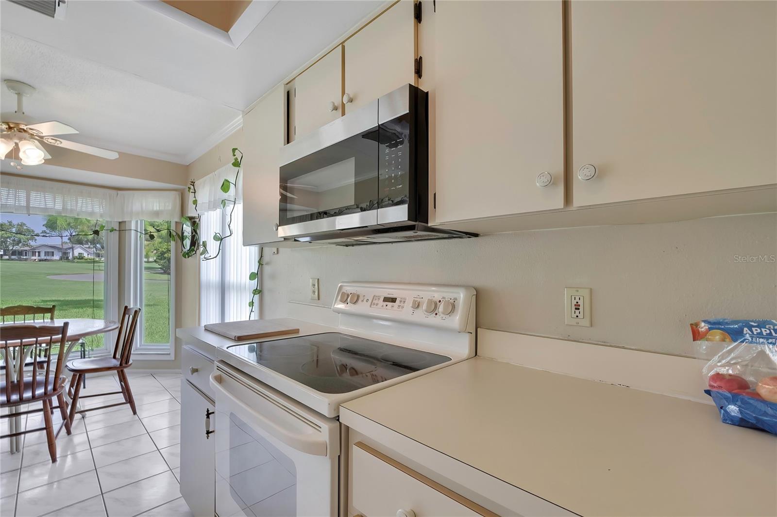 7159 Crown Oaks Dr Property Photo 18
