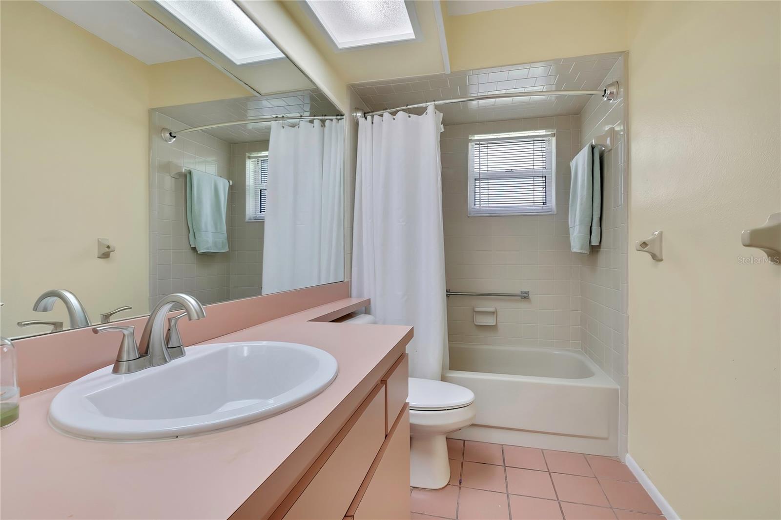 7159 Crown Oaks Dr Property Photo 35