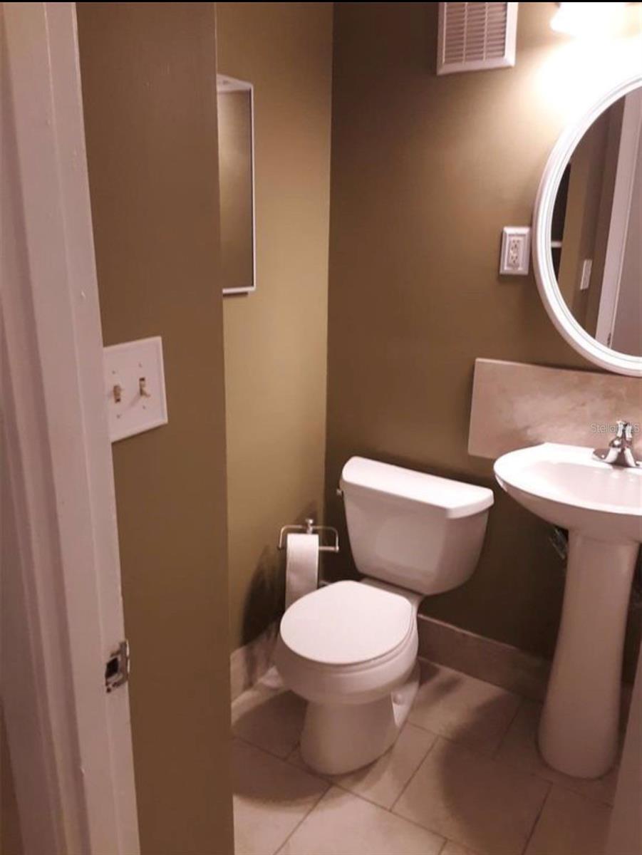 501 E Bay Dr #1104 Property Photo 19