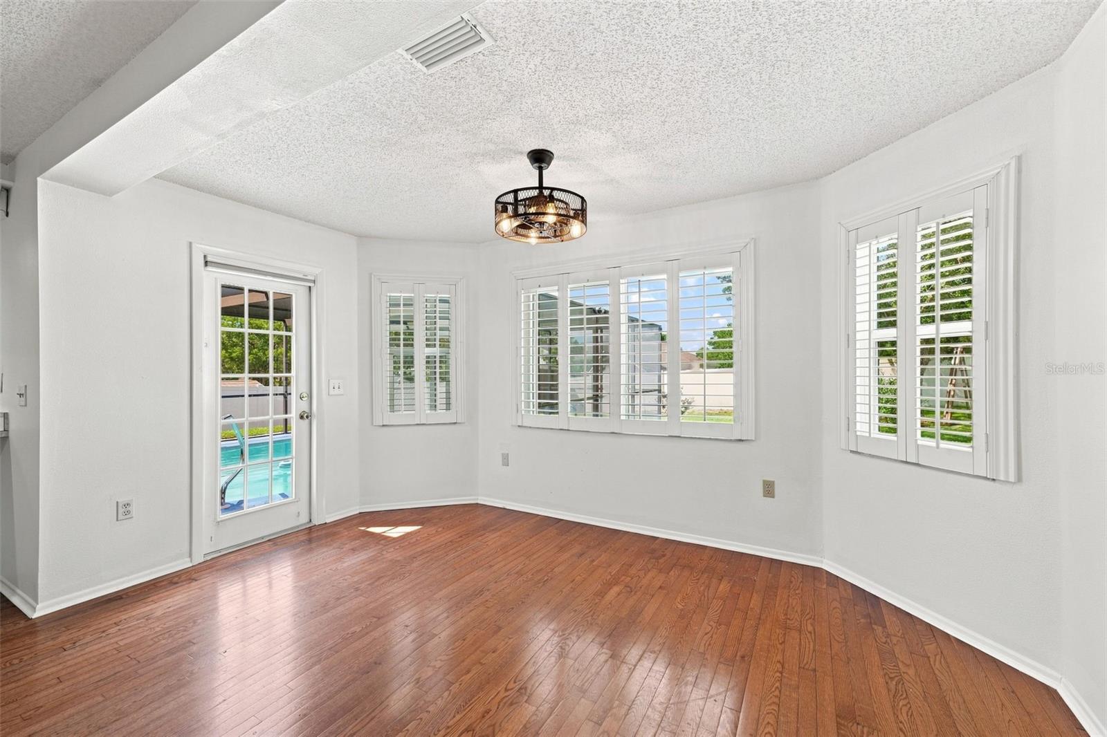 13469 Bondstone St Property Photo 12