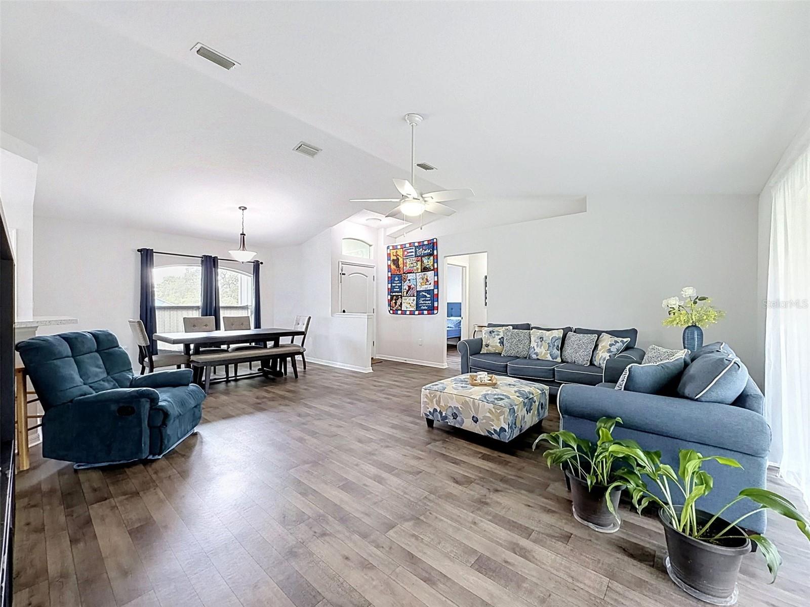 2404 Lema Dr Property Photo 17