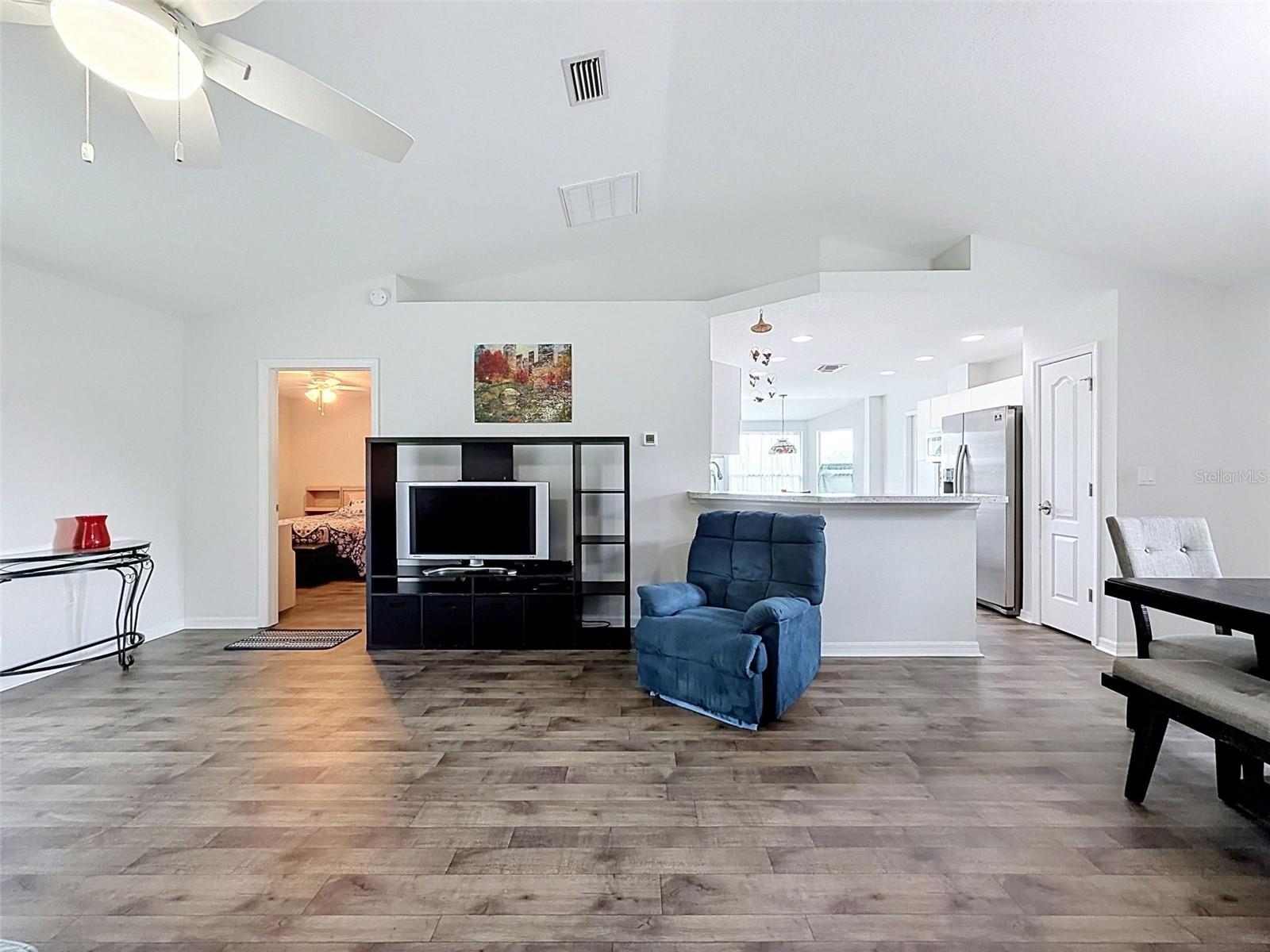 2404 Lema Dr Property Photo 18