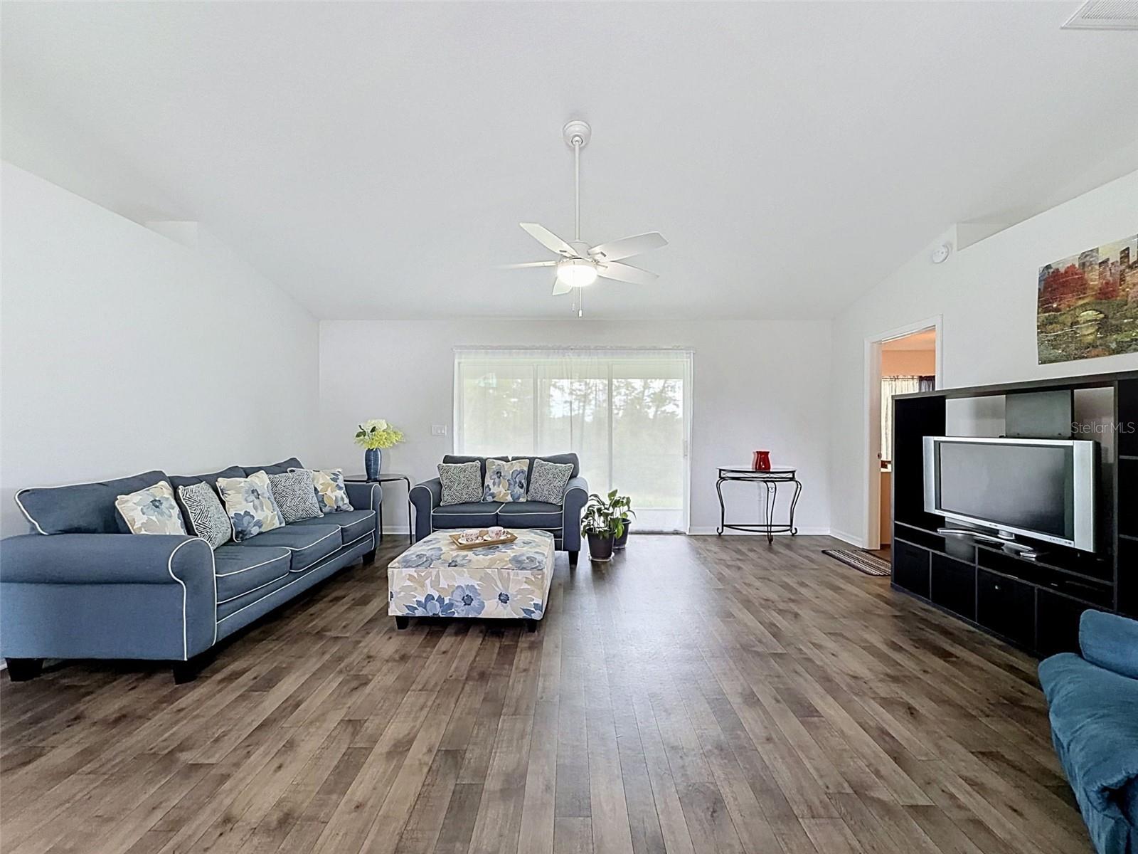 2404 Lema Dr Property Photo 20
