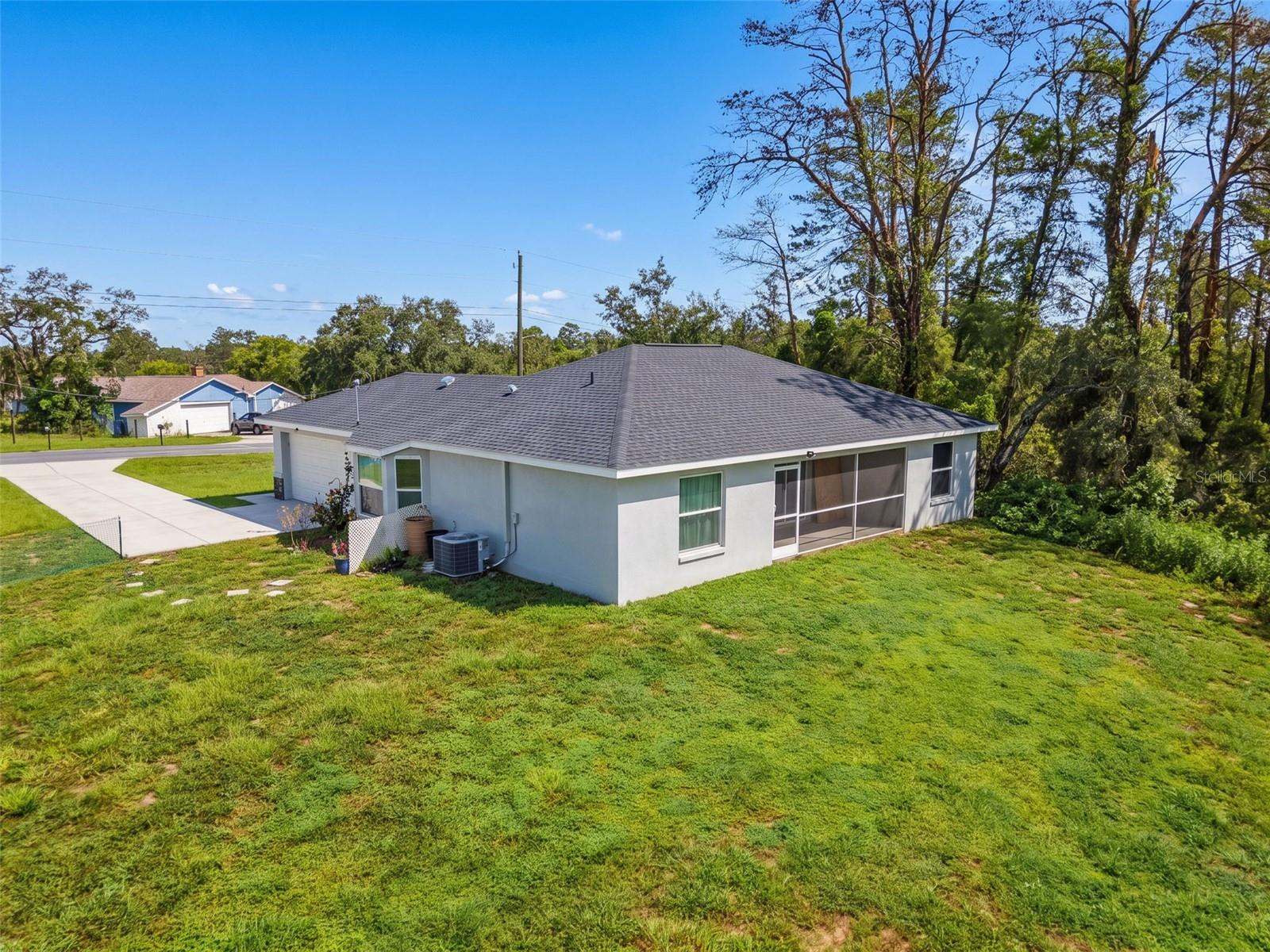 2404 Lema Dr Property Photo 47