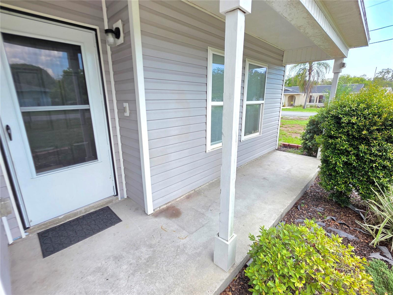 6210 Alderwood St Property Photo 2