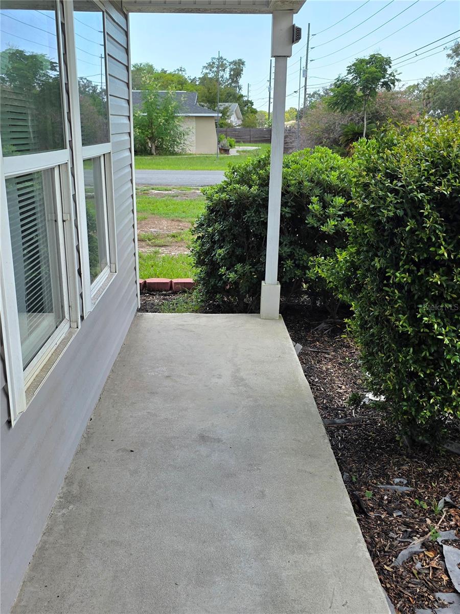 6210 Alderwood St Property Photo 3