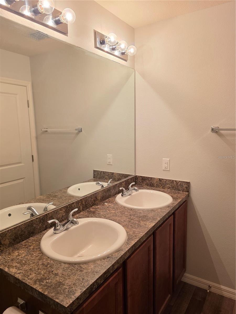 6210 Alderwood St Property Photo 16