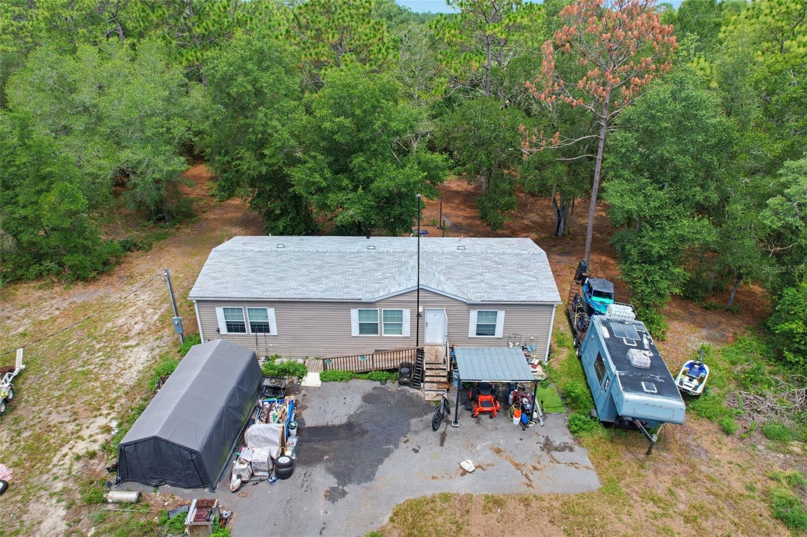 17721 Drayton St Property Photo 1