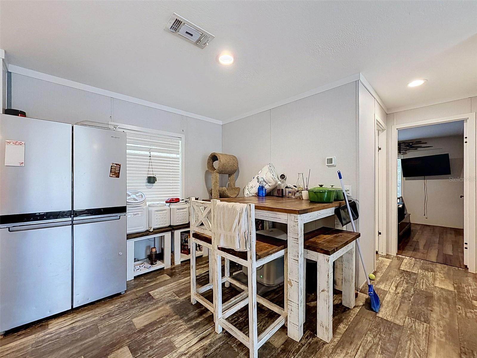 17721 Drayton St Property Photo 23