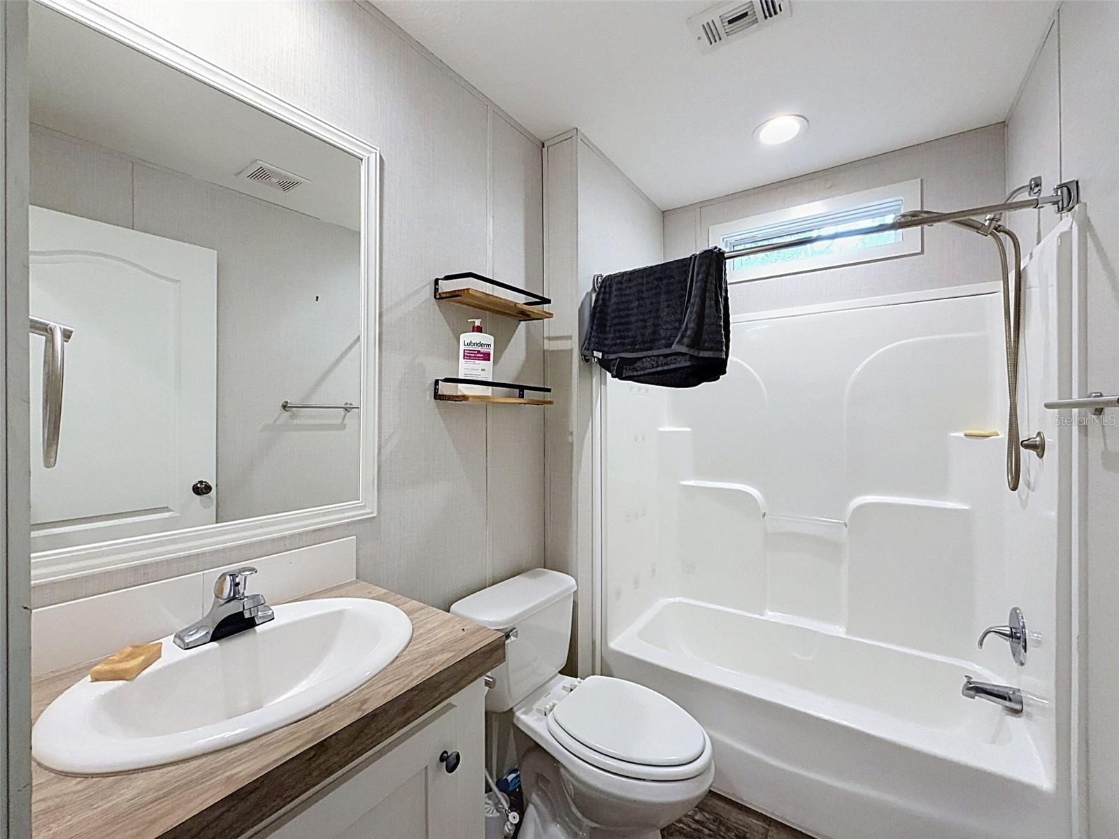 17721 Drayton St Property Photo 24
