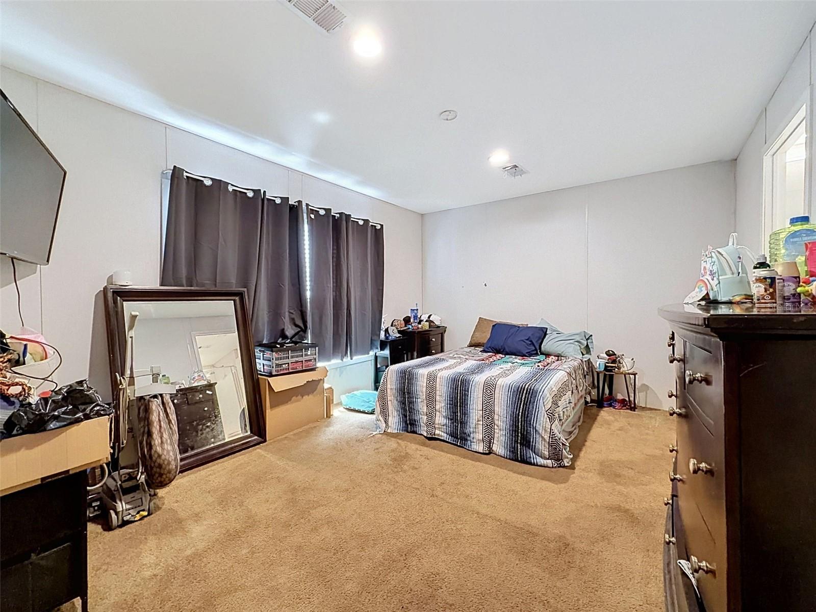17721 Drayton St Property Photo 32