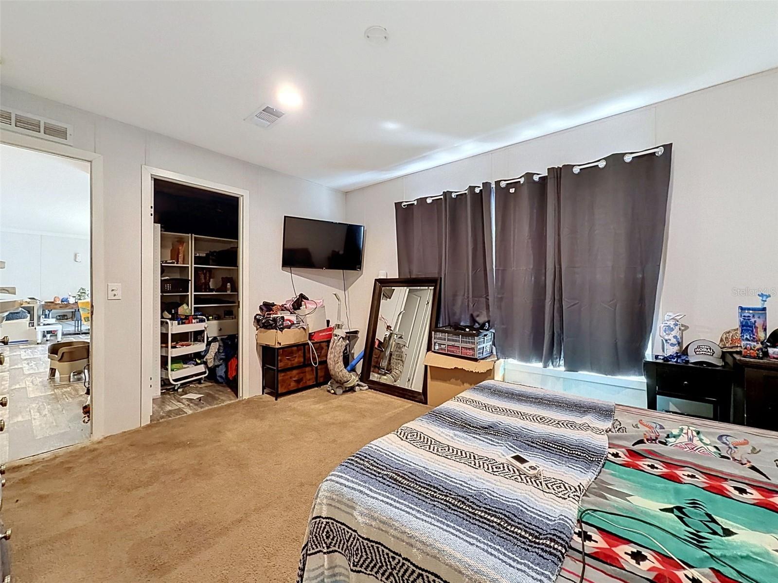 17721 Drayton St Property Photo 34