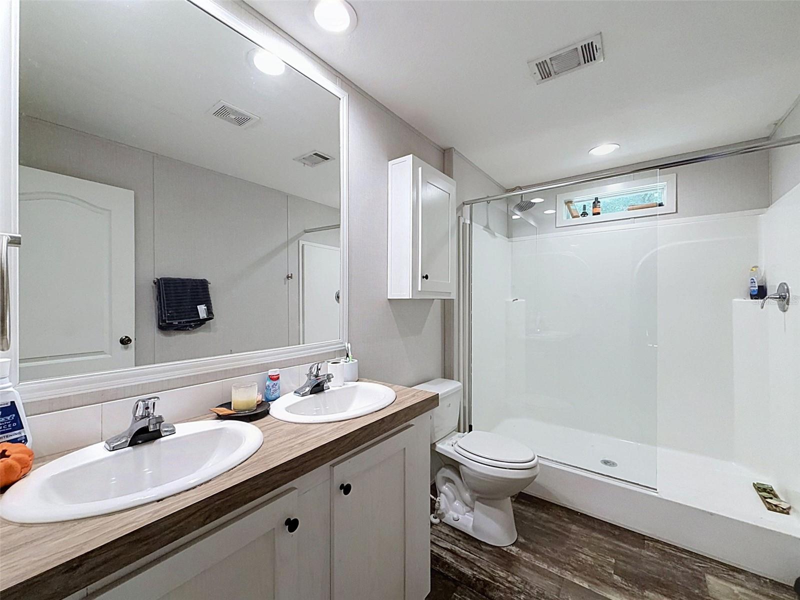 17721 Drayton St Property Photo 37